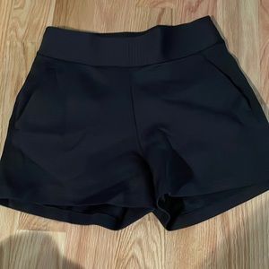 Lululemon casual high waisted shorts
